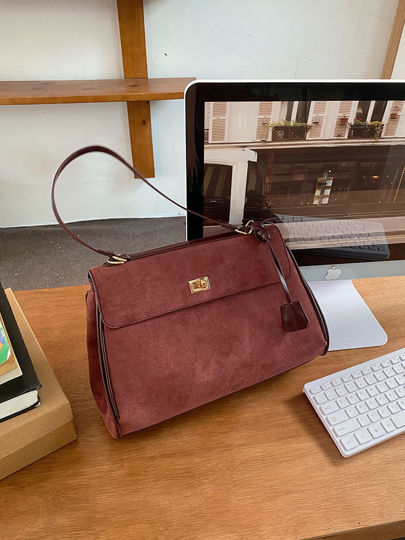 Elegant Suede Crossbody Bag – Germmä™