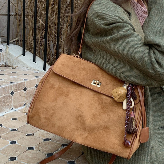 Elegant Suede Crossbody Bag – Germmä™